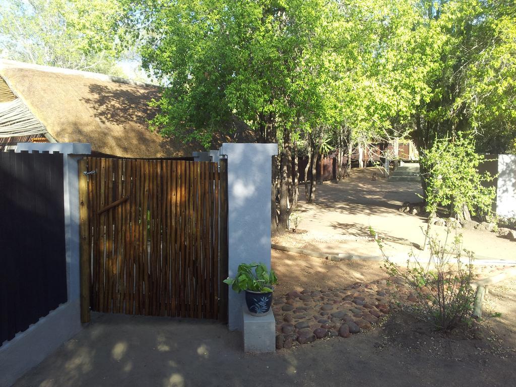 הודספרויט Off Beat Safaris Bush Lodge מראה חיצוני תמונה